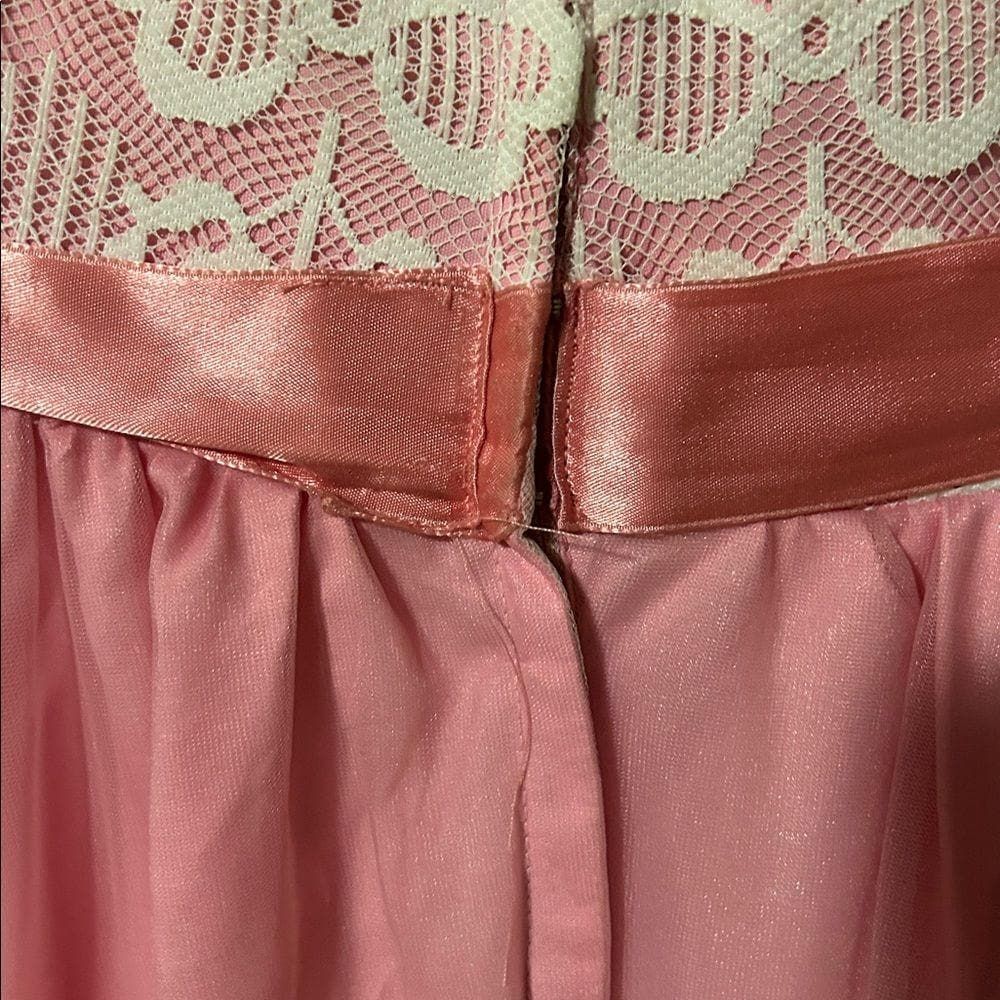 vintage pink ball gown evening dress White Pink Fabric Victorian 70s prom - Picture 12 of 16